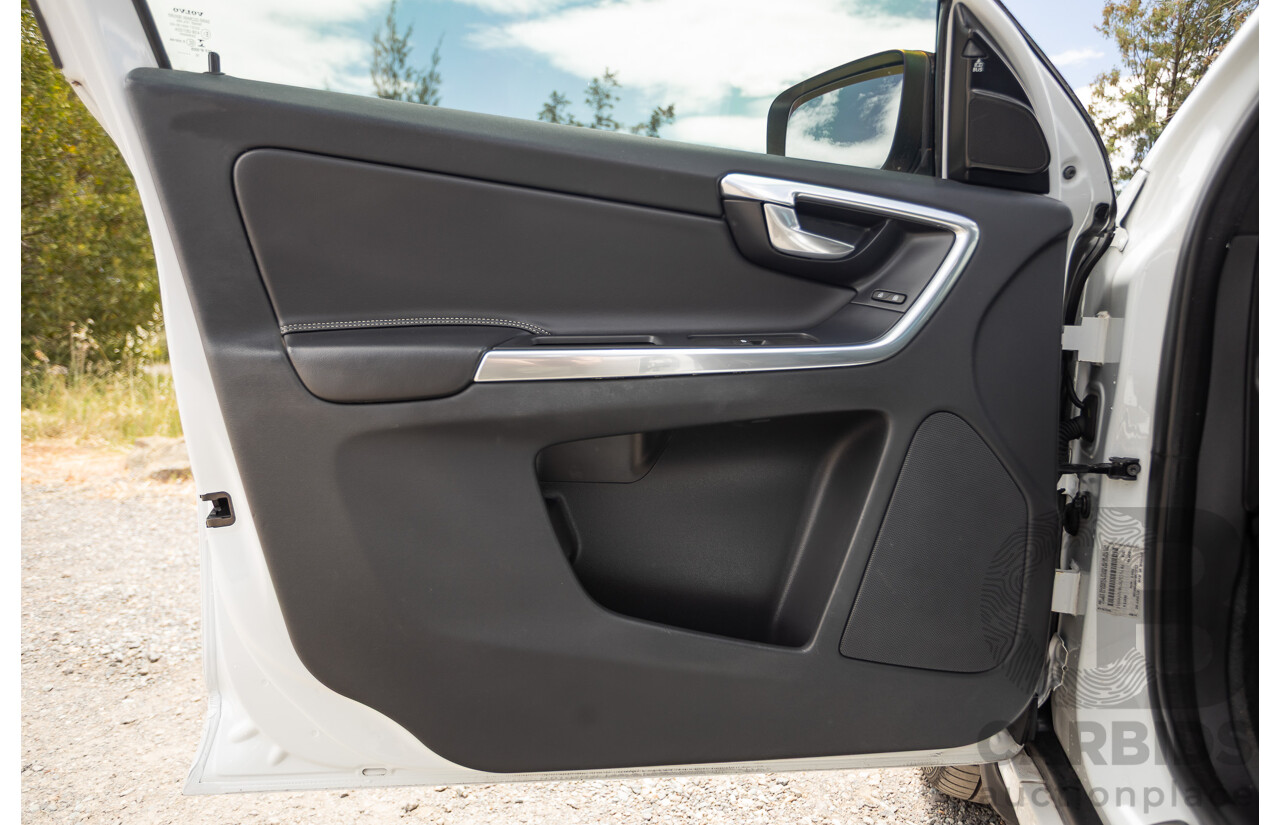 12/2016 Volvo XC60 D5 R-Design (AWD) DZ MY17 4D Wagon Ice White Turbo Diesel 2.4L