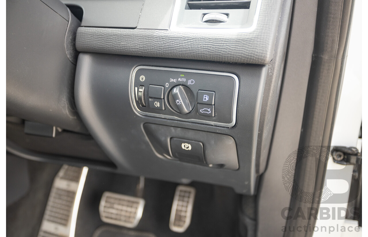 12/2016 Volvo XC60 D5 R-Design (AWD) DZ MY17 4D Wagon Ice White Turbo Diesel 2.4L