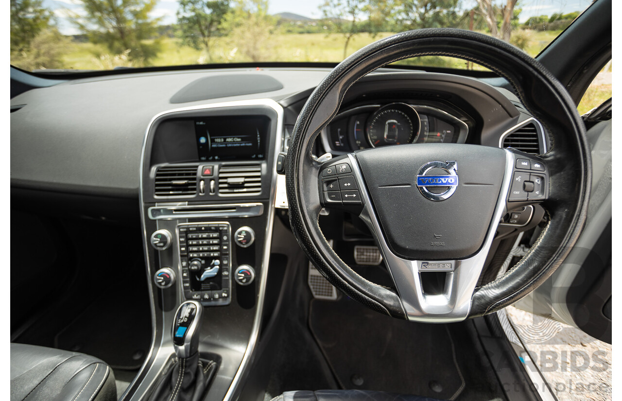 12/2016 Volvo XC60 D5 R-Design (AWD) DZ MY17 4D Wagon Ice White Turbo Diesel 2.4L