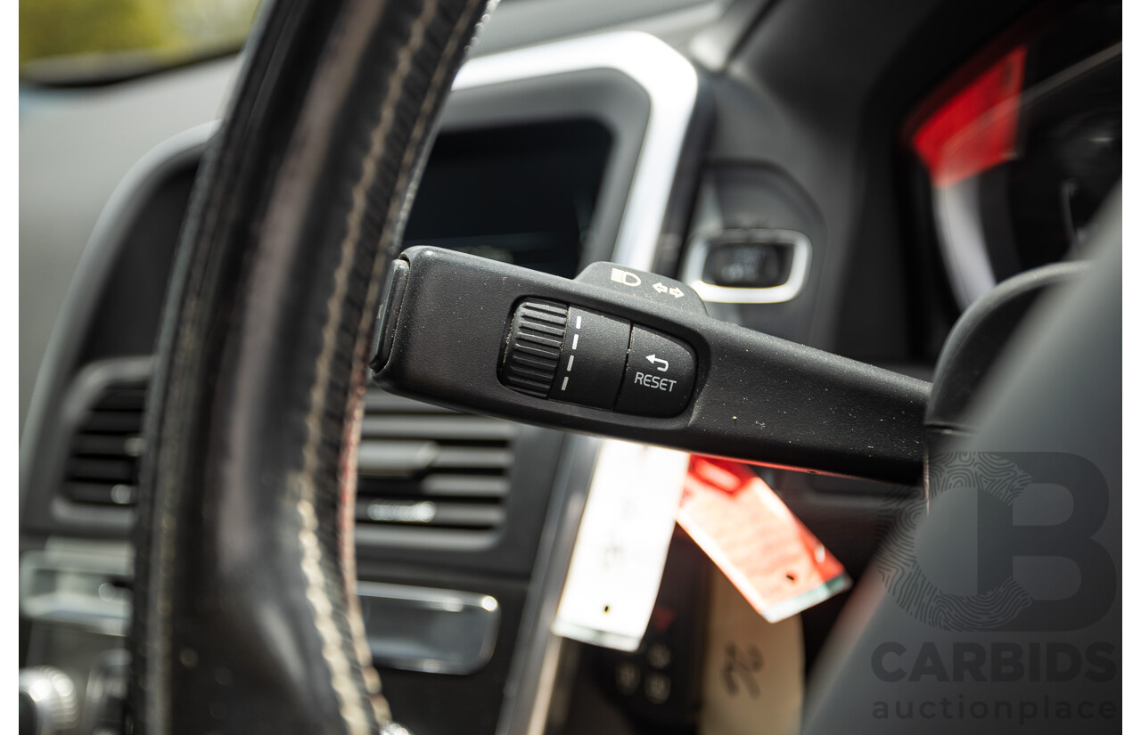 12/2016 Volvo XC60 D5 R-Design (AWD) DZ MY17 4D Wagon Ice White Turbo Diesel 2.4L