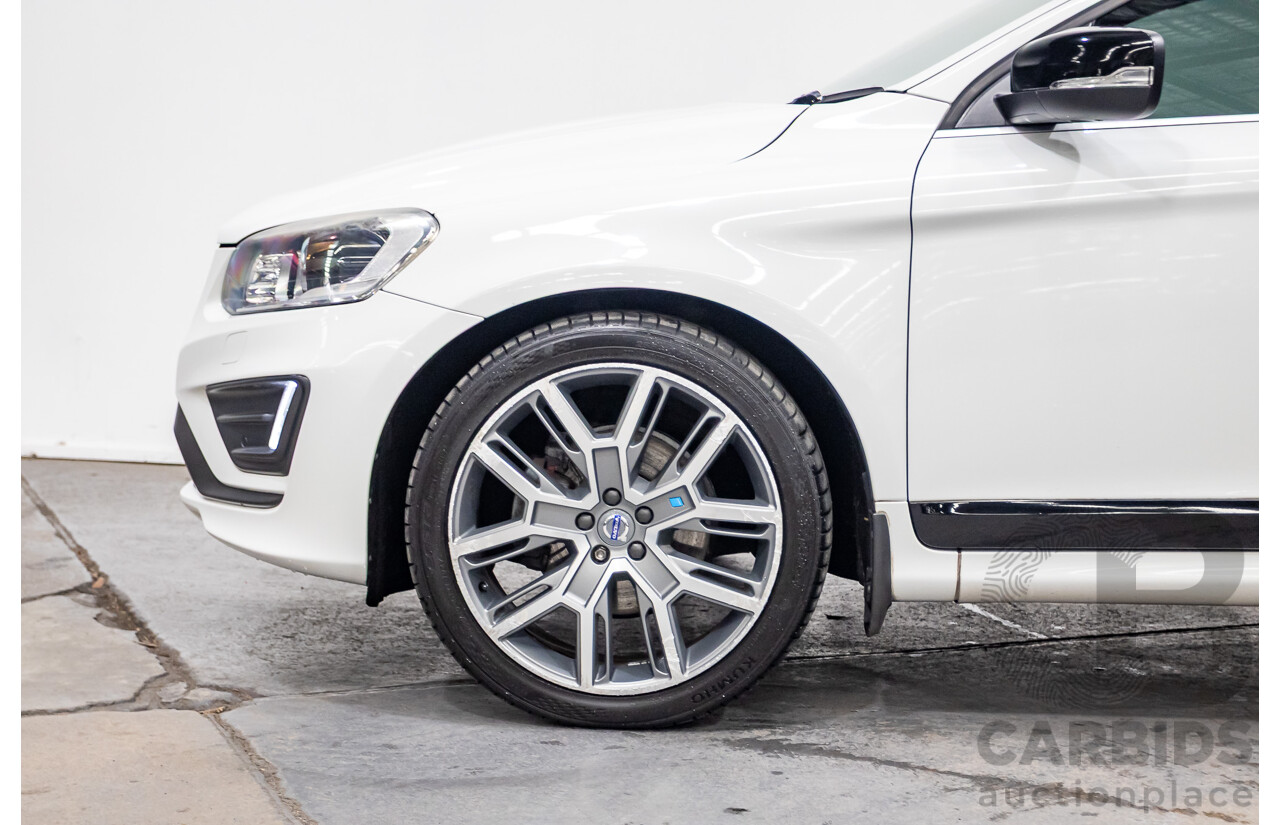 12/2016 Volvo XC60 D5 R-Design (AWD) DZ MY17 4D Wagon Ice White Turbo Diesel 2.4L