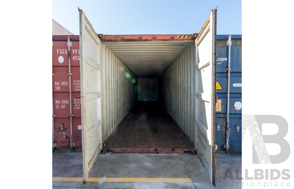 03/2004, 40Ft High Cube, Shipping Container - Red