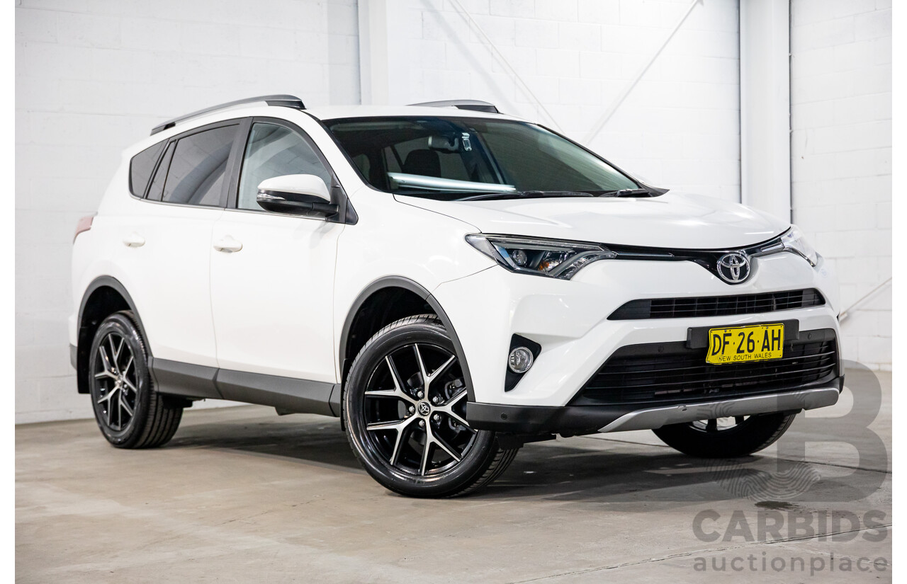 12/2016 Toyota RAV4 GXL (FWD) ZSA42R MY17 4d Wagon Glacier White 2.0L