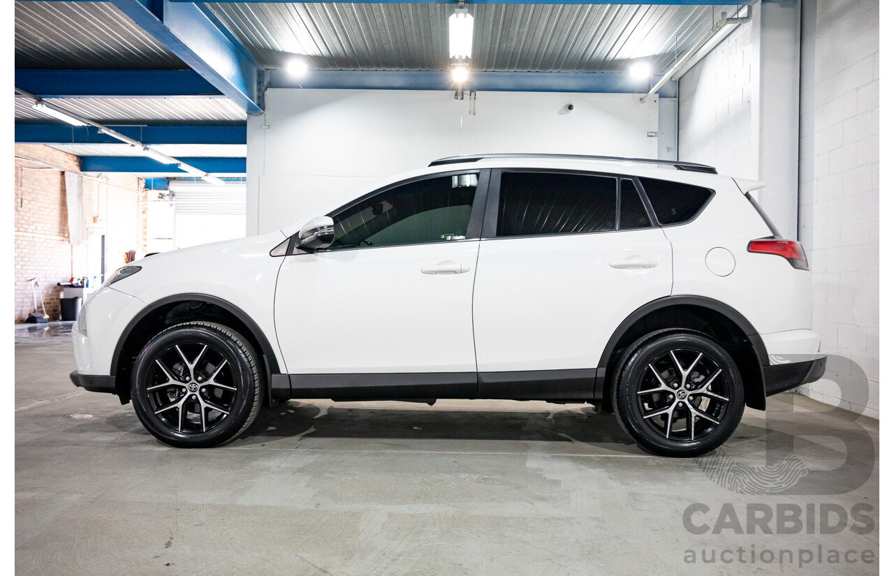 12/2016 Toyota RAV4 GXL (FWD) ZSA42R MY17 4d Wagon Glacier White 2.0L