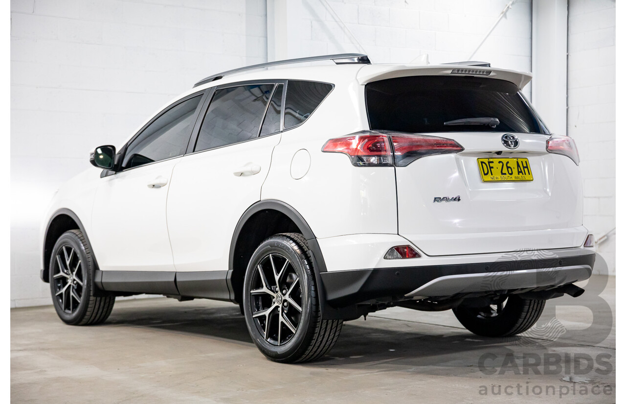 12/2016 Toyota RAV4 GXL (FWD) ZSA42R MY17 4d Wagon Glacier White 2.0L