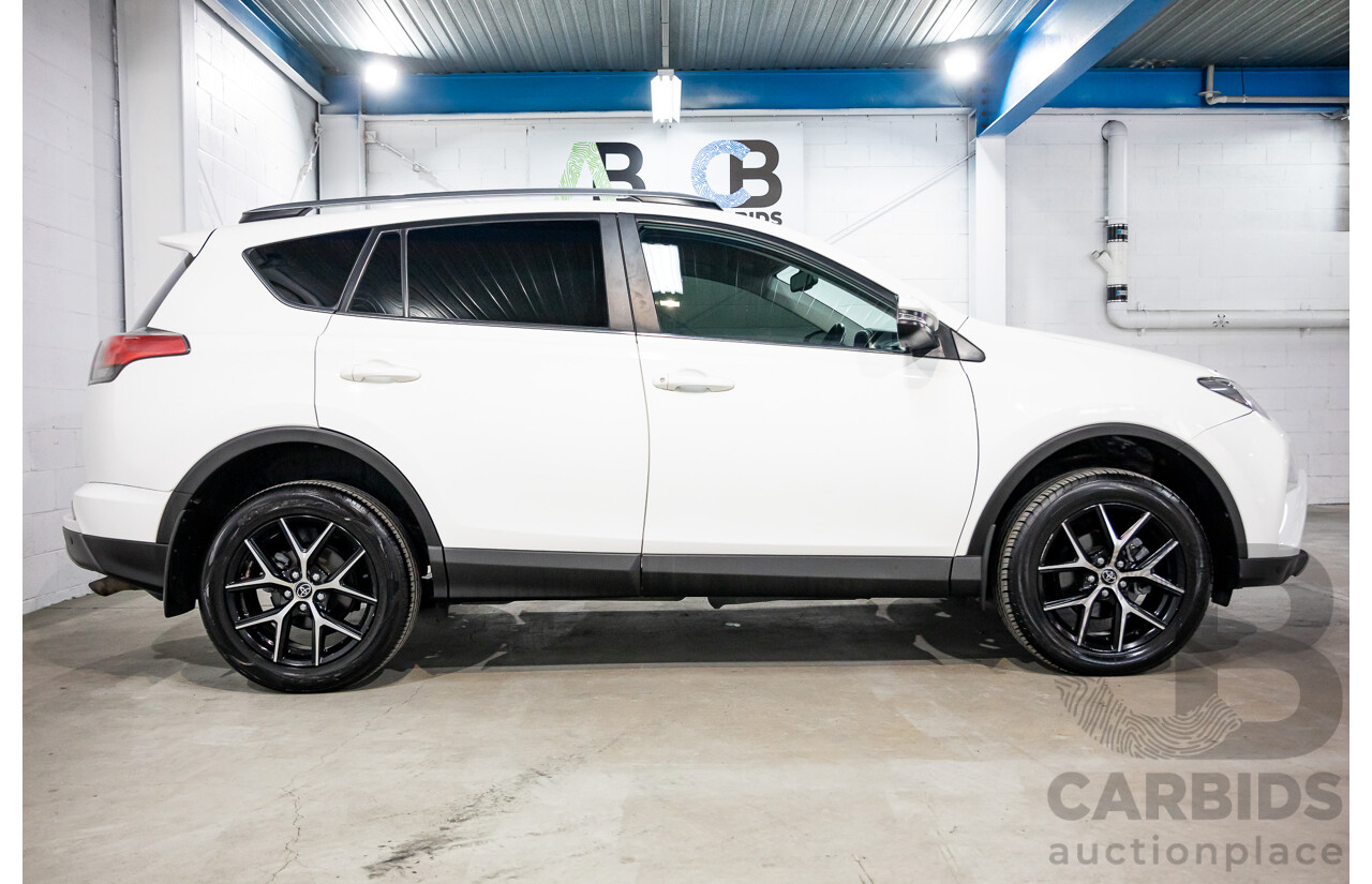 12/2016 Toyota RAV4 GXL (FWD) ZSA42R MY17 4d Wagon Glacier White 2.0L