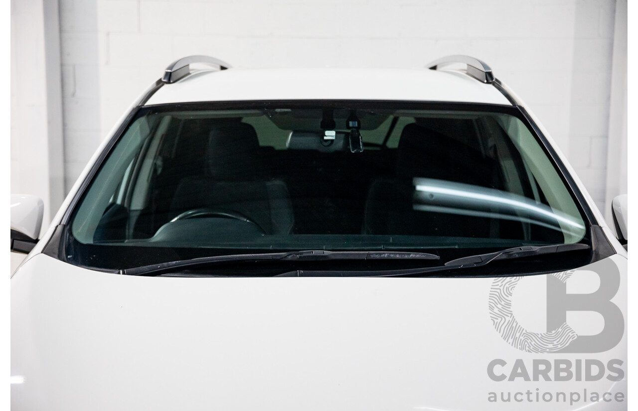 12/2016 Toyota RAV4 GXL (FWD) ZSA42R MY17 4d Wagon Glacier White 2.0L