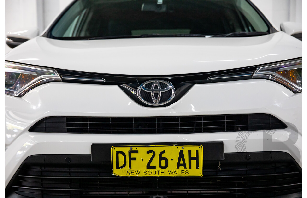 12/2016 Toyota RAV4 GXL (FWD) ZSA42R MY17 4d Wagon Glacier White 2.0L