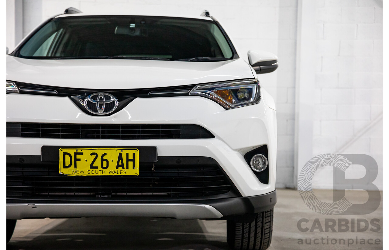 12/2016 Toyota RAV4 GXL (FWD) ZSA42R MY17 4d Wagon Glacier White 2.0L