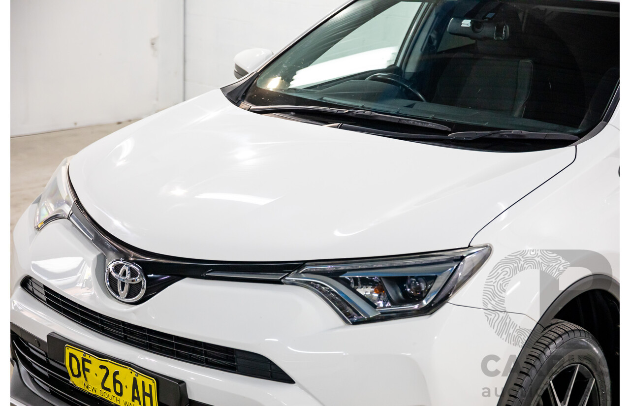 12/2016 Toyota RAV4 GXL (FWD) ZSA42R MY17 4d Wagon Glacier White 2.0L
