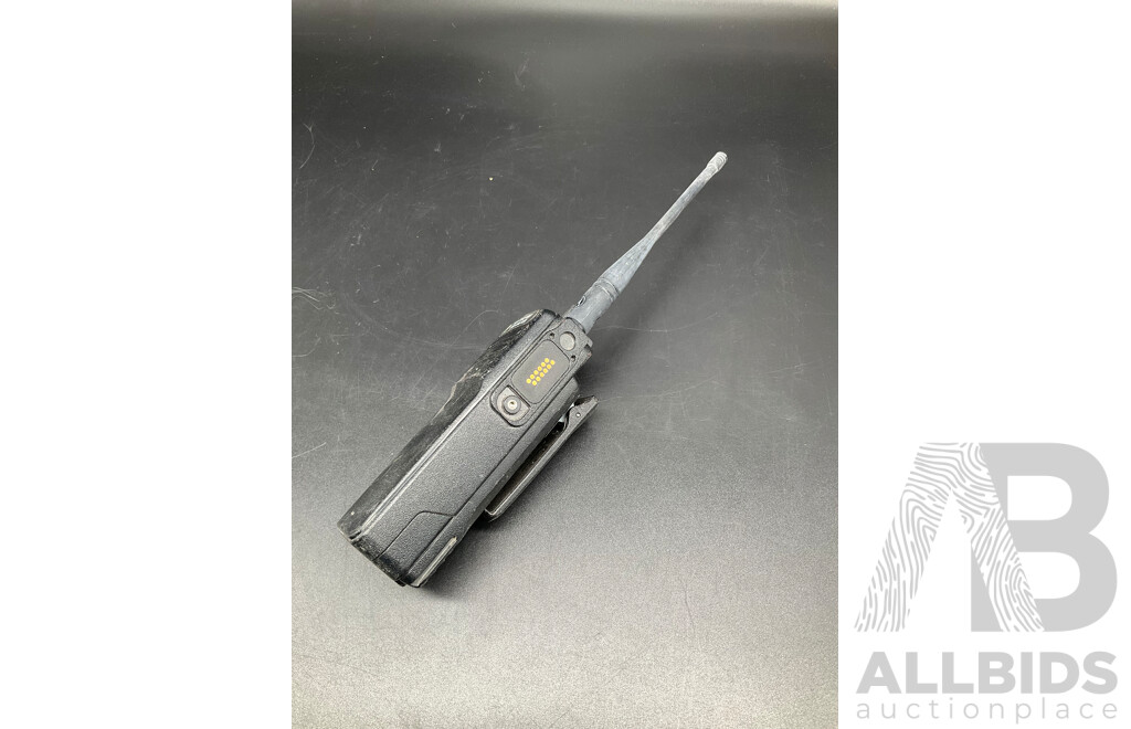 MOTOROLA (DP4400e) Series Portable Two-Way Radio - ORP $1437