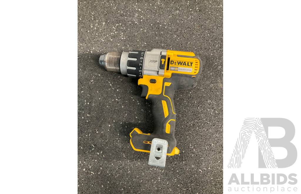 DeWALT 18V XR Brushless Hammer Drill (DCD996) Skinn Only - ORP $379
