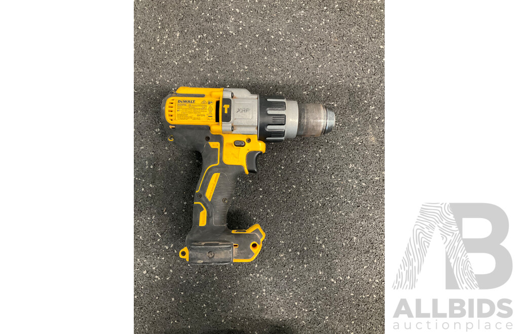 DeWALT 18V XR Brushless Hammer Drill (DCD996) Skinn Only - ORP $379