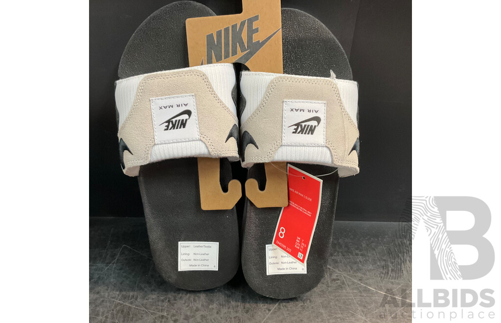 Nike Air Max 1 Slide White/ Black/ Neutral Grey Size 8 with Foot Locker Socks