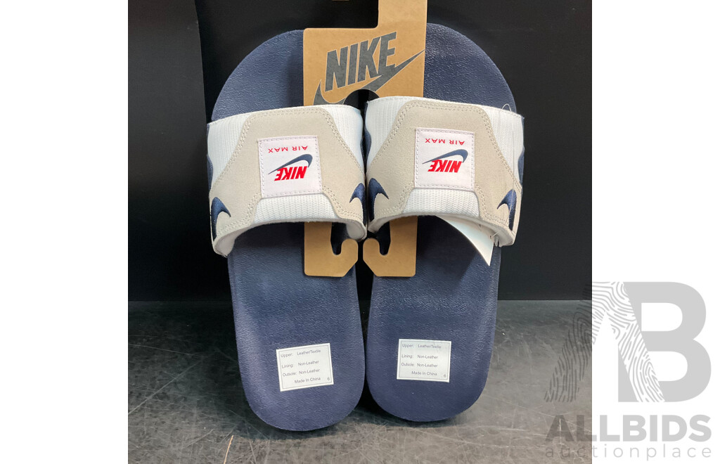 Nike Air Max 1 Slide White/Light Neutral Grey/Obsidian Size 10 with Foot Locker Socks