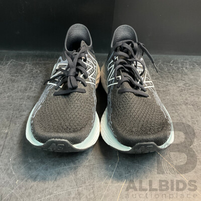 New Balance M1080B11 Fresh Foam Running Shoes - Size US 7.5