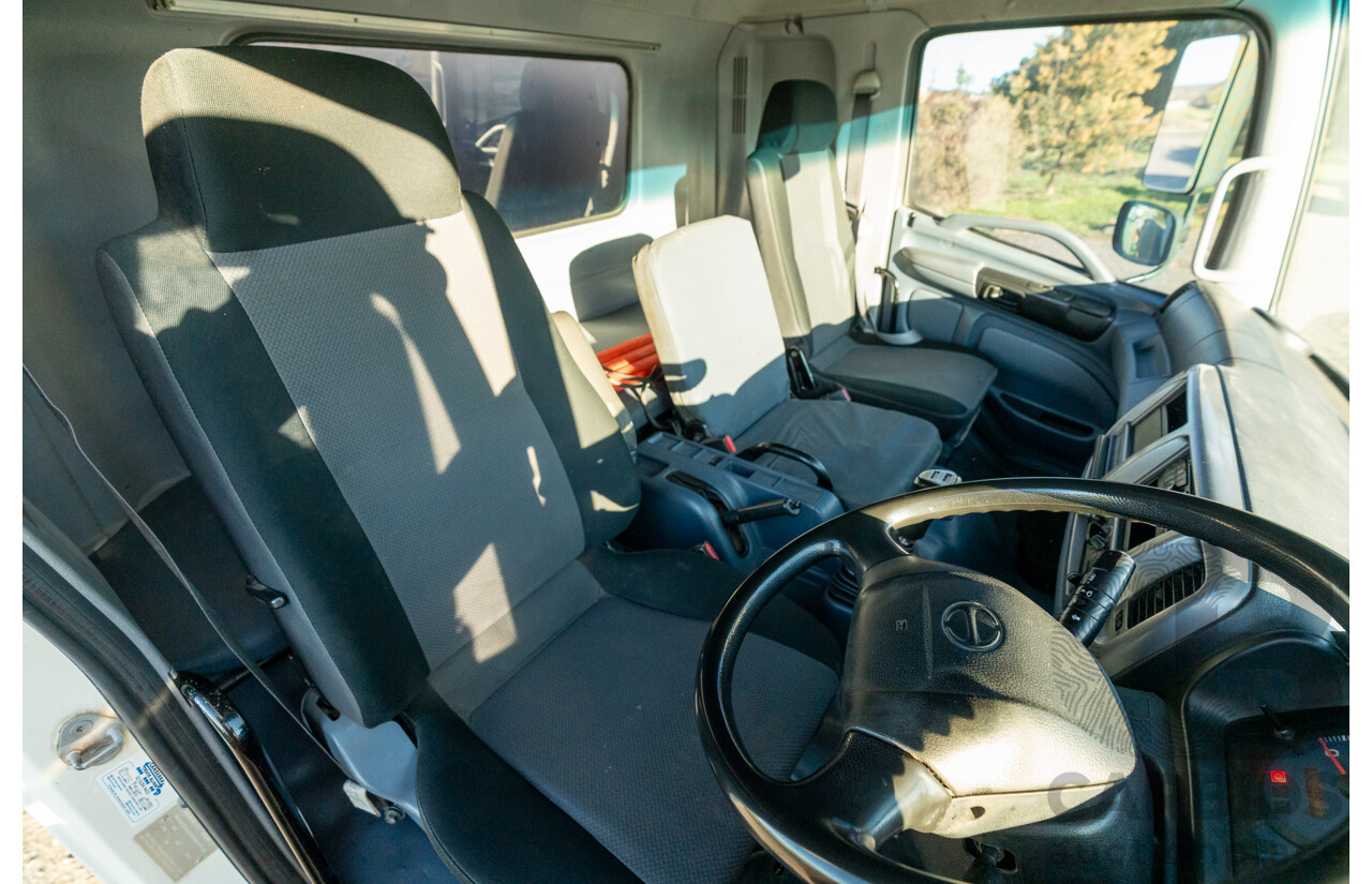 02/2008, Hino Ad Trans 500 Series, GH 1727, 12 Pallet, Curtainsider Canopy Truck with 750KG Taillift