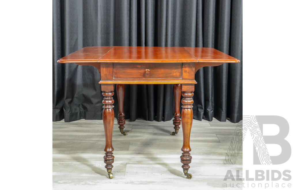 Victorian Mahogany Pembroke Table