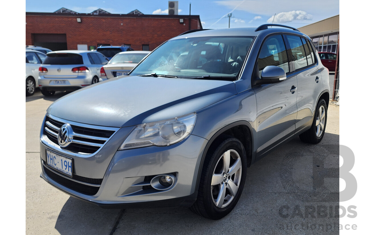 2/2010 Volkswagen Tiguan 103 TDI 5NC MY10 4d Wagon Grey 2.0L