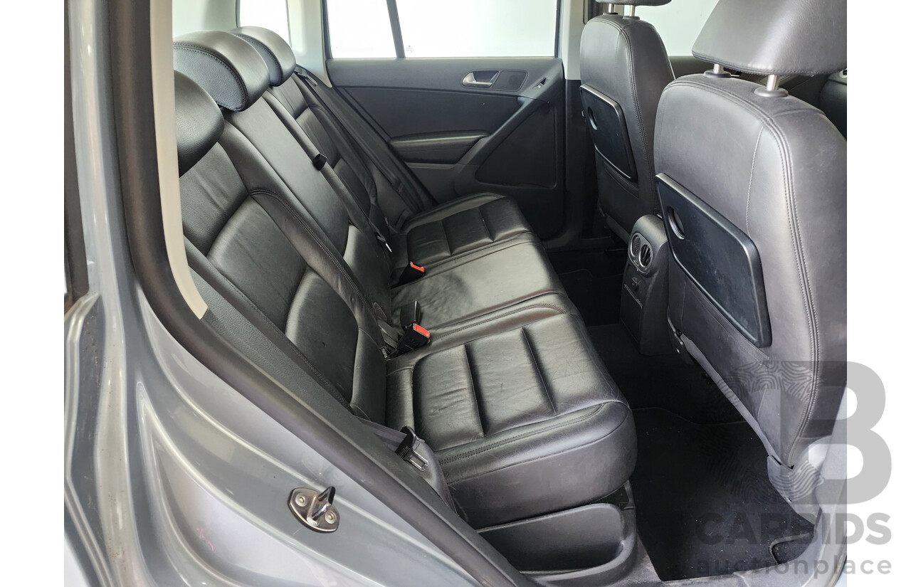 2/2010 Volkswagen Tiguan 103 TDI 5NC MY10 4d Wagon Grey 2.0L