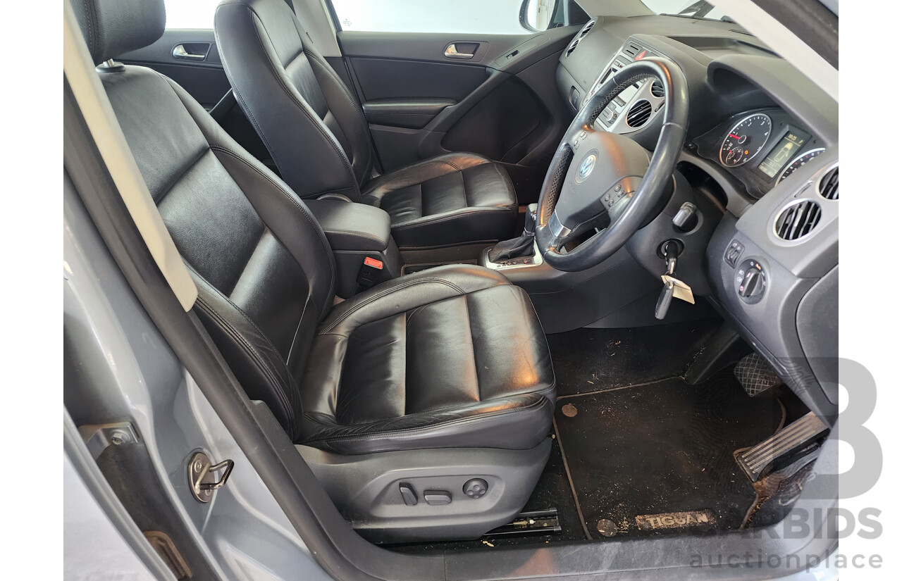 2/2010 Volkswagen Tiguan 103 TDI 5NC MY10 4d Wagon Grey 2.0L