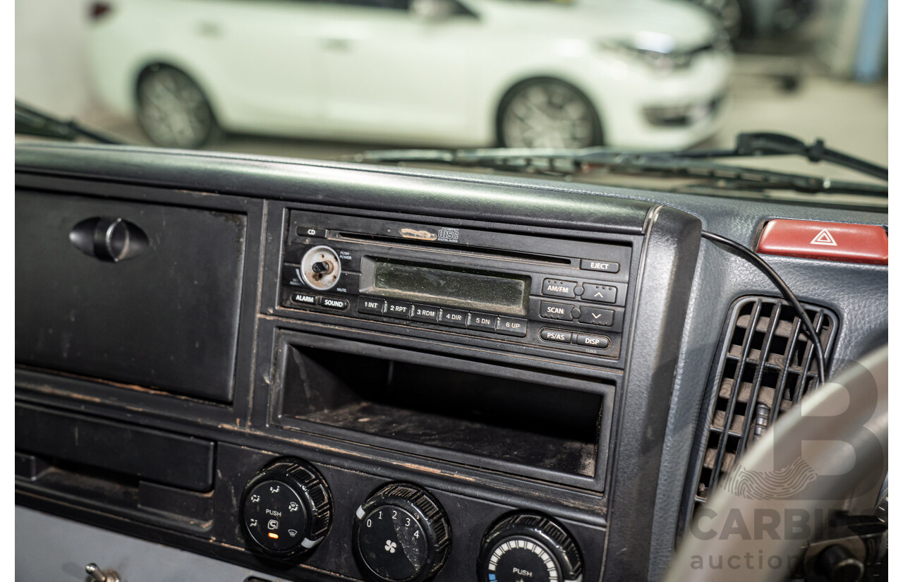 02/2013 Mitsubishi Fuso Canter 515 4.5 (MWB) 4x2 FE C/Chas White Turbo Diesel 3.0L