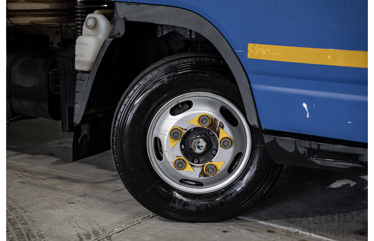 02/2013 Mitsubishi Fuso Canter 515 4.5 (MWB) 4x2 FE C/Chas White Turbo Diesel 3.0L