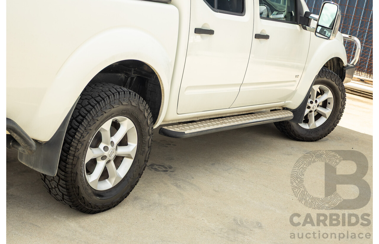 02/2014 Nissan Navara ST-X 550 (4x4) D40 MY13 Dual Cab Utility White Turbo Diesel V6 3.0L