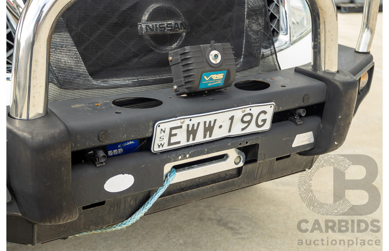 02/2014 Nissan Navara ST-X 550 (4x4) D40 MY13 Dual Cab Utility White Turbo Diesel V6 3.0L