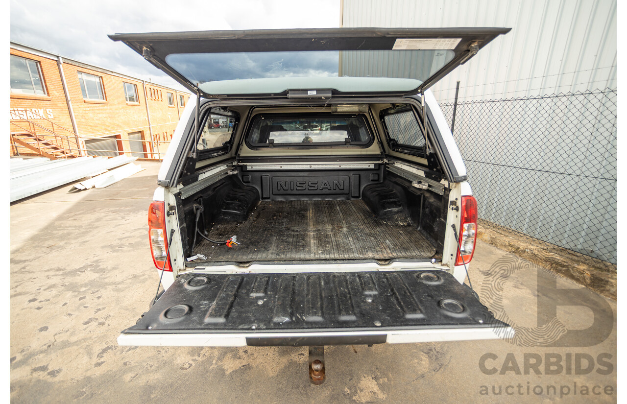 02/2014 Nissan Navara ST-X 550 (4x4) D40 MY13 Dual Cab Utility White Turbo Diesel V6 3.0L