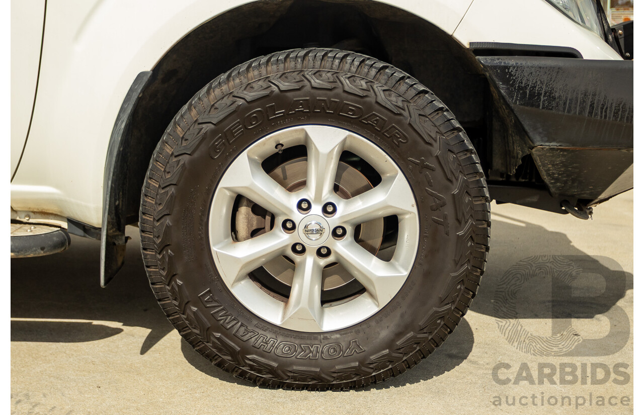 02/2014 Nissan Navara ST-X 550 (4x4) D40 MY13 Dual Cab Utility White Turbo Diesel V6 3.0L