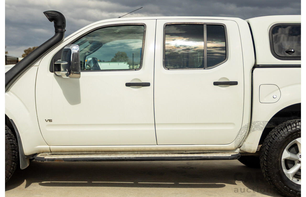 02/2014 Nissan Navara ST-X 550 (4x4) D40 MY13 Dual Cab Utility White Turbo Diesel V6 3.0L
