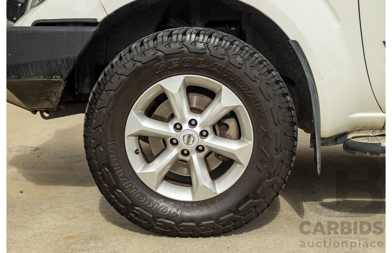 02/2014 Nissan Navara ST-X 550 (4x4) D40 MY13 Dual Cab Utility White Turbo Diesel V6 3.0L