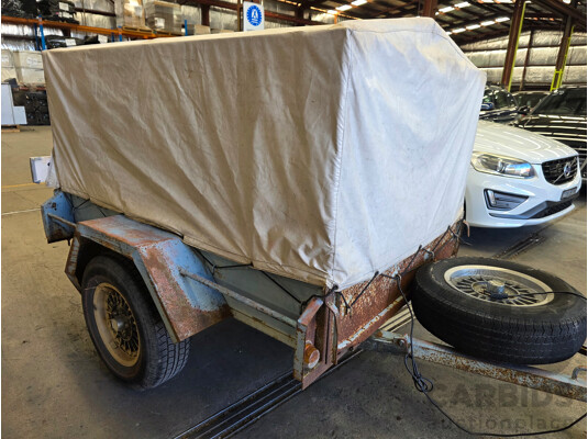 1984 Village 6x4 Trailer