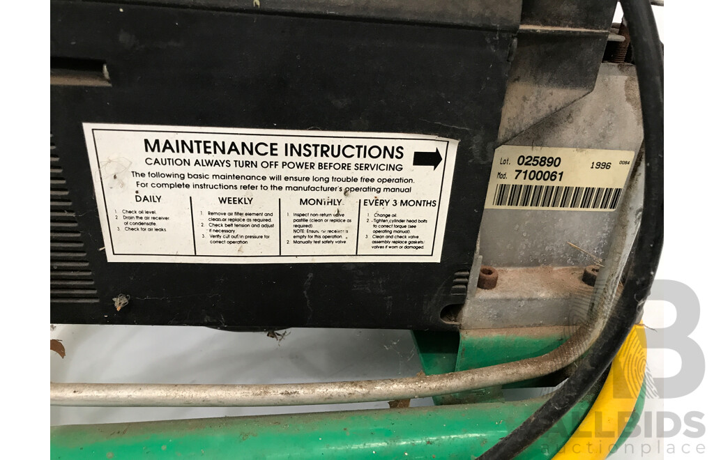 Nimbus 2503SIP Compressor with SCA Rectractable Air Hose 20m