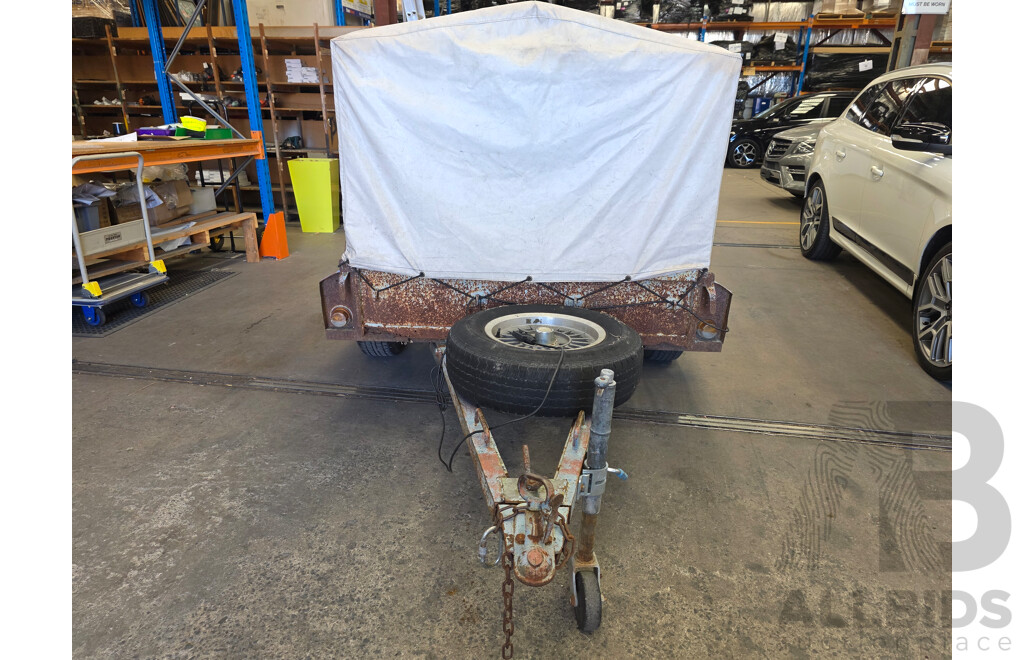 1984 Village 6x4 Trailer