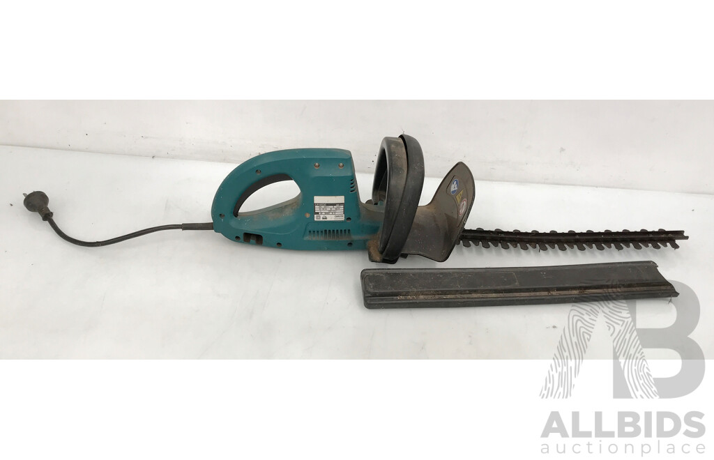 Makita Corded 480mm Hedge Trimmer