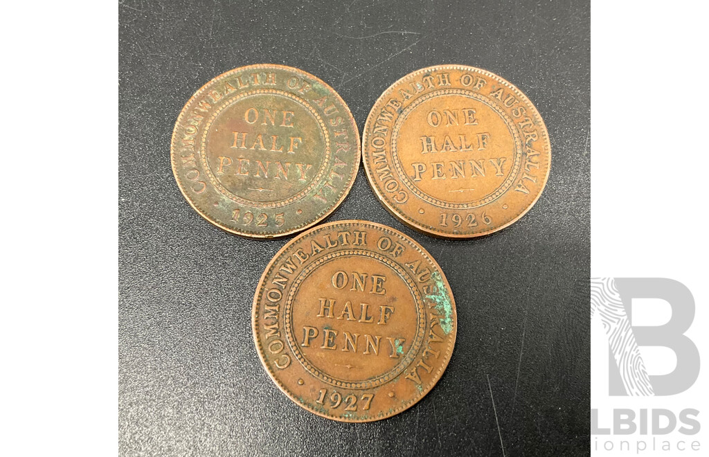 Collection of Australian ONE PENNY Coins - Consecutive Order of 1931-1935, 1948 & 1964, Australian ONE HALF PENNY Coins - Dated Between 1920-1939 - Lot of 23