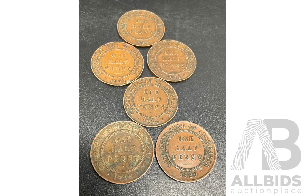 Collection of Australian ONE PENNY Coins - Consecutive Order of 1931-1935, 1948 & 1964, Australian ONE HALF PENNY Coins - Dated Between 1920-1939 - Lot of 23