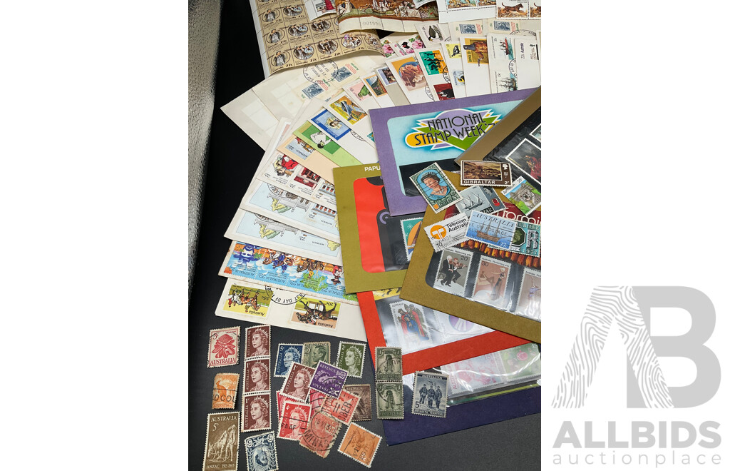 Collection of Australian and International Mint and Cancelled Stamps, Predecimal and Decimal Stamps