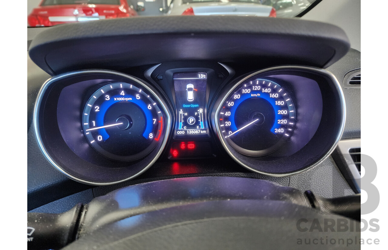 12/2012 Hyundai i30 Elite GD 5d Hatchback Red 1.8L