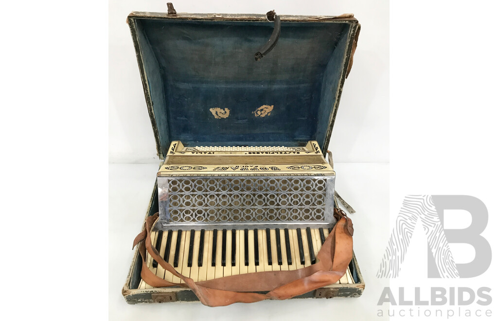 Vintage Paolo Soprani Piano Accordion