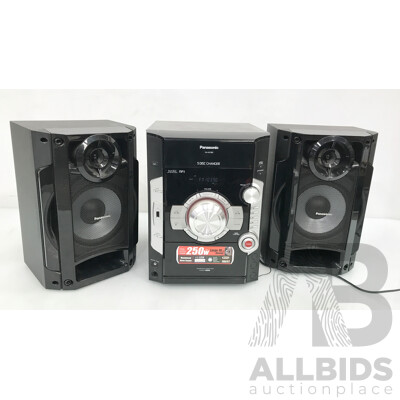 Panasonic (SA-AK280) Bookshelf Radio System with Speakers