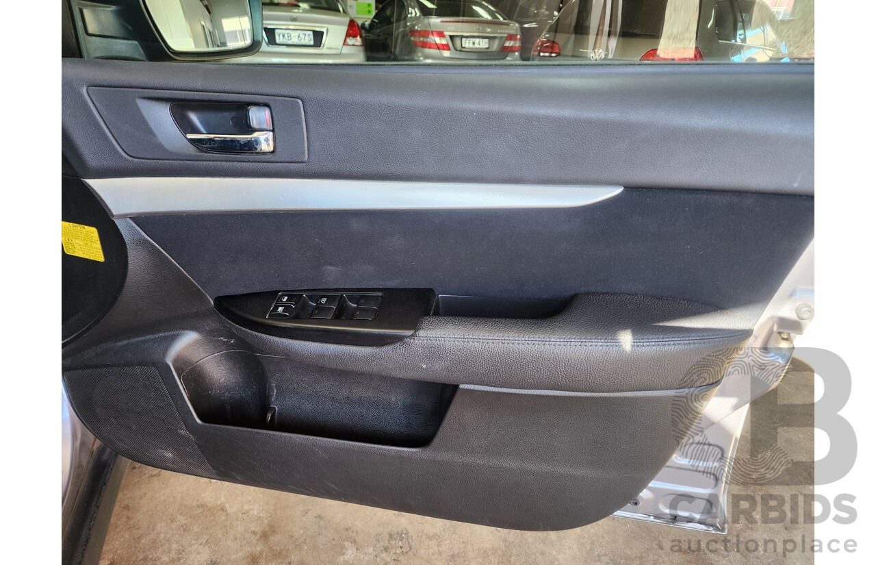 10/2010 Subaru Outback 2.0D MY10 4d Wagon Silver 2.0L