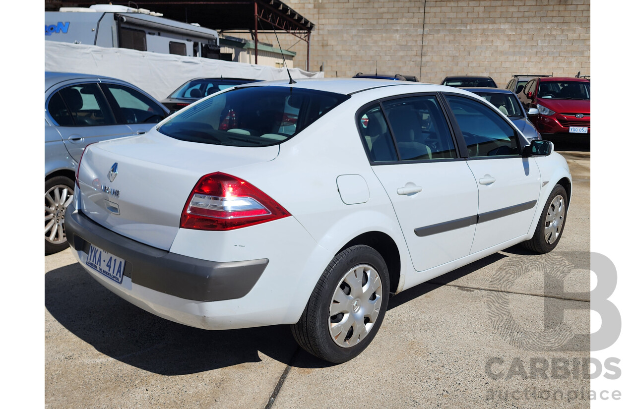 10/2008 Renault Megane Expression X84 MY06 UPGRADE 4d Sedan White 2.0L