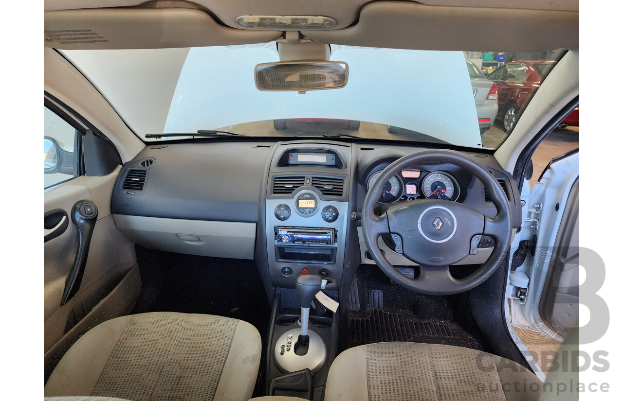 10/2008 Renault Megane Expression X84 MY06 UPGRADE 4d Sedan White 2.0L