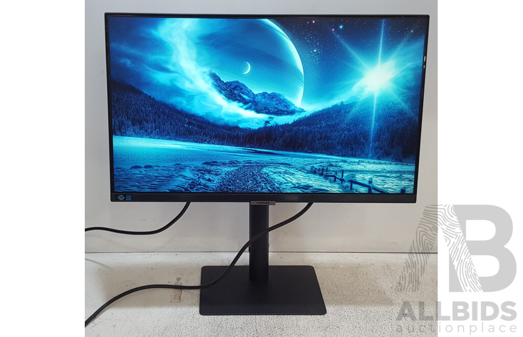 Samsung (S24A600UCE) 24-Inch QHD (1440p) Widescreen LCD Monitor w/ Built-in USB-C Dock
