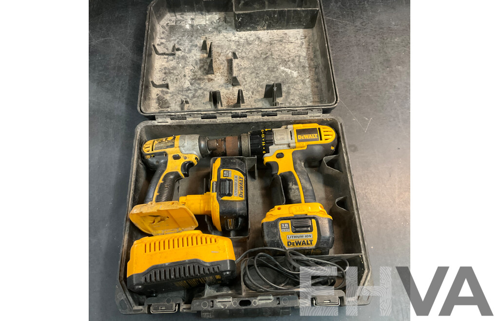 DeWALT Impact Driver & Hammerdrill in Carry Box with 2 Battery and Charger