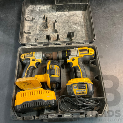 DeWALT Impact Driver & Hammerdrill in Carry Box with 2 Battery and Charger