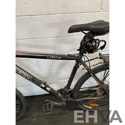MALVERN Star KCS 10 Size L Mountain Bike
